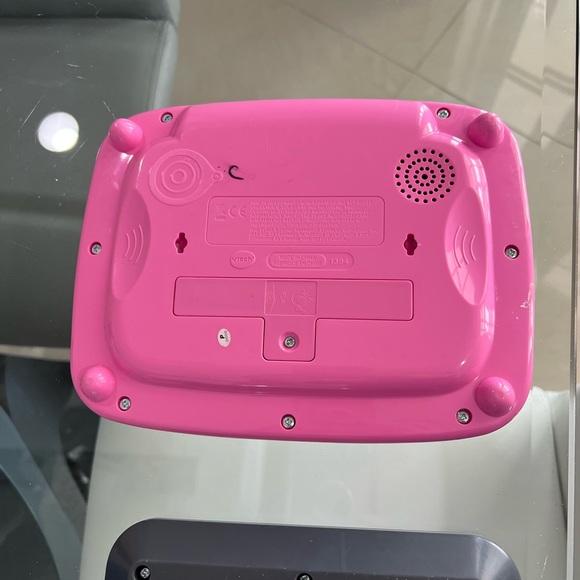 Fisher-Price Laugh & Learn and VTECH Piano Alphabet Tablets - Picture 5 of 7